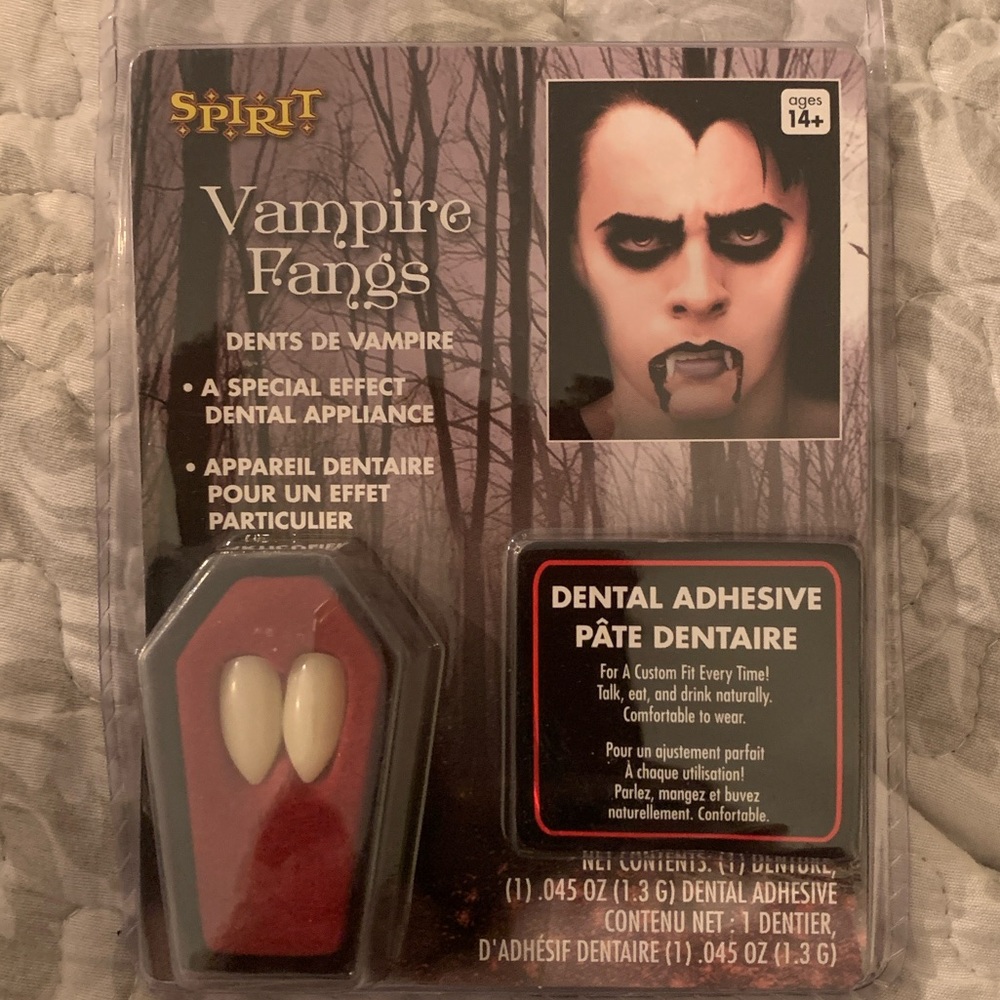 Spirit Vampire Fangs